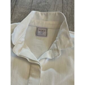 Noble 31 Womens White Cotton Hidden Button Down Boxy Shirt Top Size Small‎